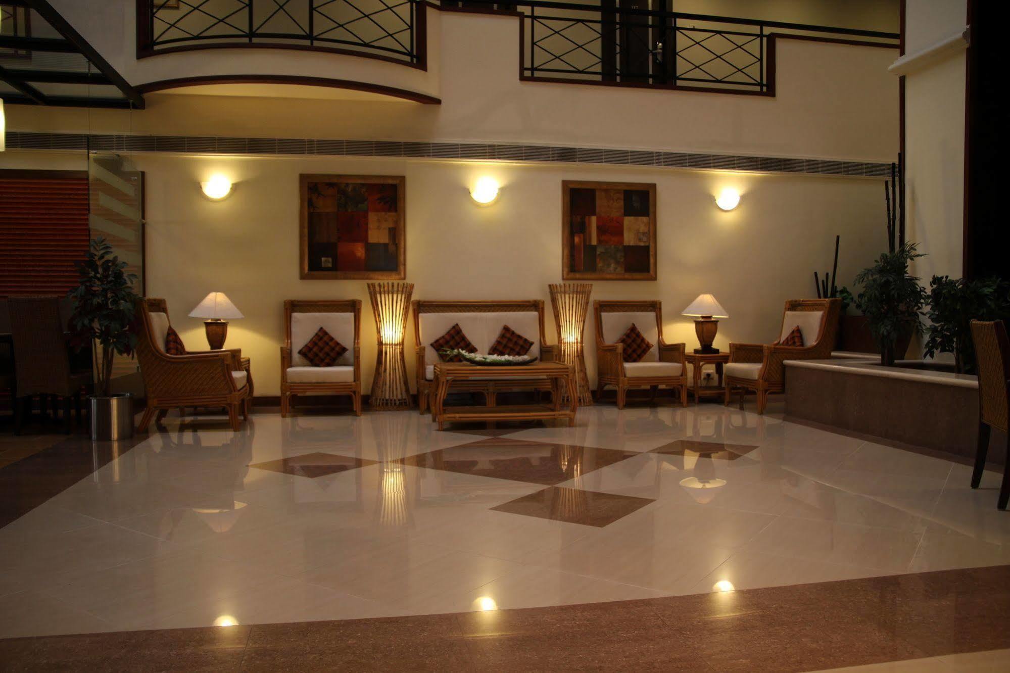 Hotel The Residency Karur Exterior foto